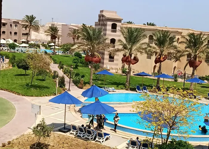 شاليهات بورتو ساوث بيتش للعائلات فقط * Ajn-Szuhna