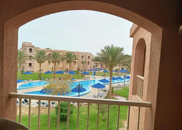 Alpesi faház شاليهات بورتو ساوث بيتش للعائلات فقط Ajn-Szuhna